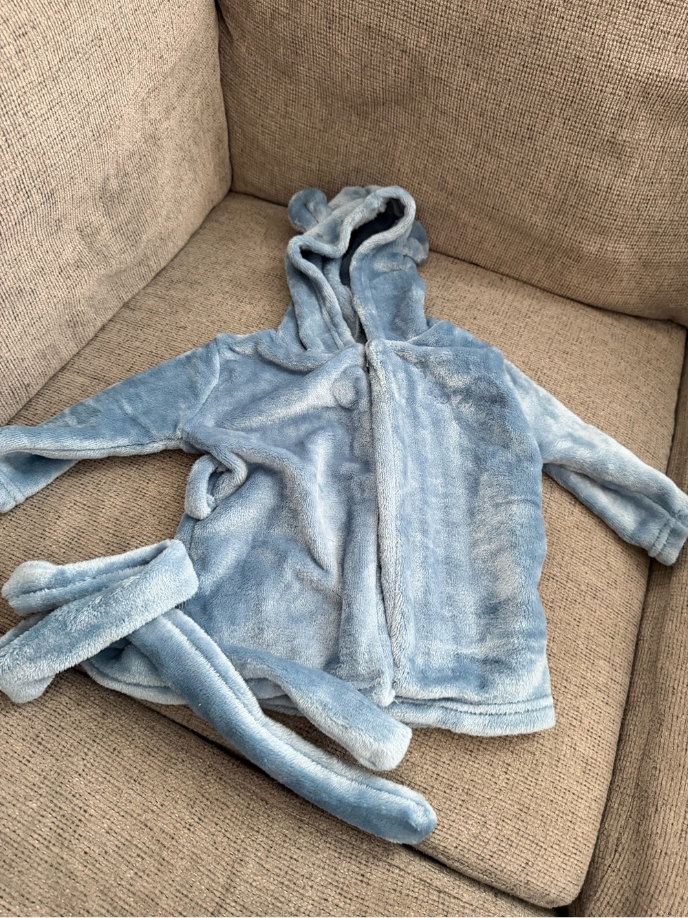 SHEIN Light Blue Plush Hooded Baby Jacket